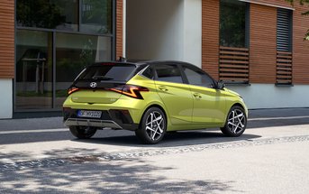 Sowohl sportlich als auch elegant zieht der Hyundai i20 mit seiner dynamischen Silhouette alle Blicke auf sich.